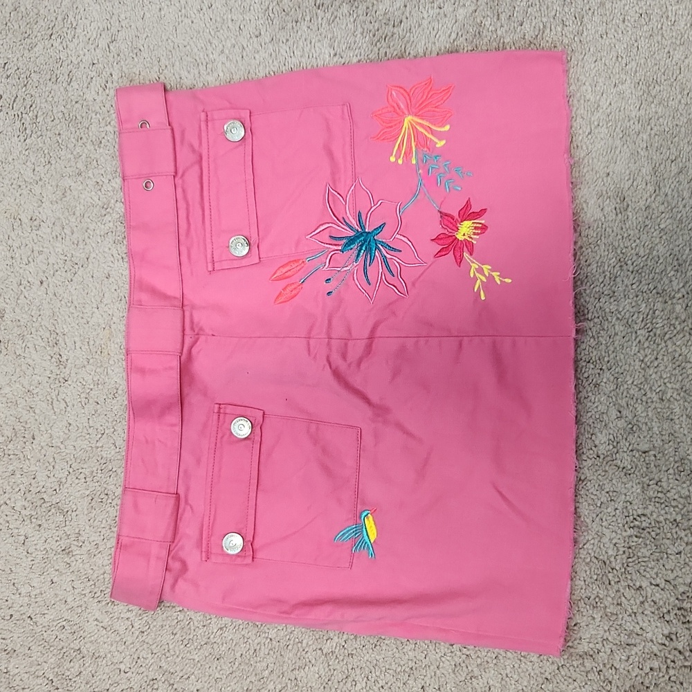 Womens Designer Skirt - Picture 2 of 4